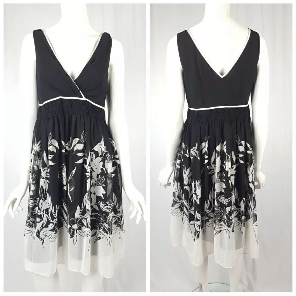 Metro 22 Size Small Black & White Floral Surplice Sleeveless Midi Dress Casual